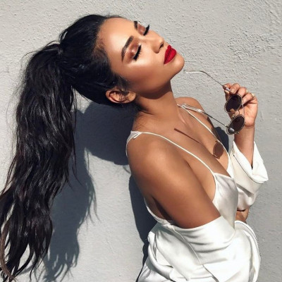 Δες πώς θα πετύχεις το sexy μακιγιάζ της Shay Mitchell