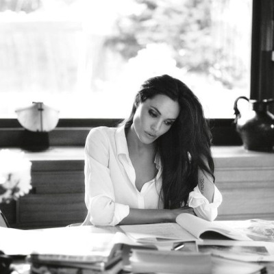 Angelina Jolie και Keanu Reeves στην Ελλάδα. Πού έκαναν διακοπές (φωτό)