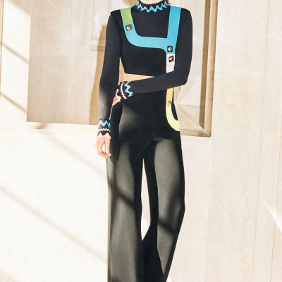 Η μητρότητα της πάει! 5 μήνες μετά τον ερχομό του γιου της η star φωτογραφίζεται για πρώτη φορά