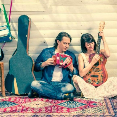 Ο Γιάννης Κότσιρας και η Μιρέλα Πάχου στο Φεστιβάλ Μονής Λαζαριστών