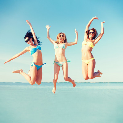 Τα LIGHT σνακ και ποτά του Καλοκαιριού: Τι να φας από τη δουλειά μέχρι την παραλία