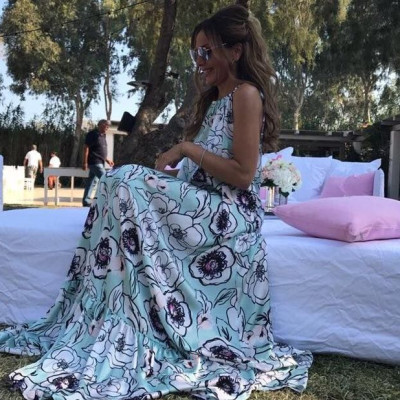 Η Δέσποινα Βανδή φόρεσε το πιο τέλειο φόρεμα για βάπτιση (ή και γάμο)