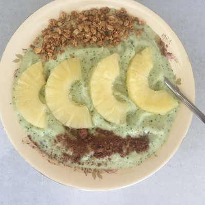 Ένα πεντανόστιμο smoothie με ανανά για αποτοξίνωση στο λεπτό!