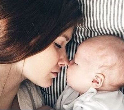 Όσα δεν μπορούν να καταλάβουν οι άνδρες για τις πρώτες ημέρες της γυναίκας μετά τον τοκετό