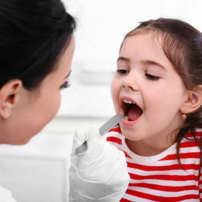 Αφαίρεση αμυγδαλών στα παιδιά: Τώρα είναι η ιδανική εποχή για την επέμβαση