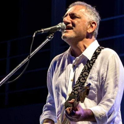 Ο Νίκος Πορτοκάλογλου και οι Ευγενείς Αλήτες στο Κηποθέατρο Παπάγου