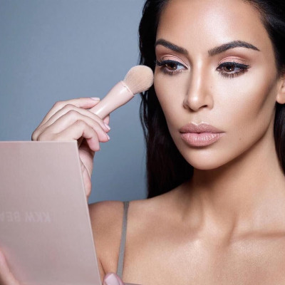 Η Kim Kardashian στη νέα της ολόγυμνη φωτογράφιση