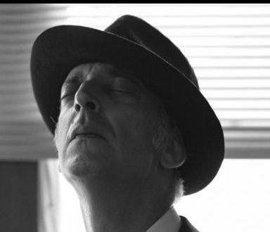 Ξένος δυο φορές: Η επιτυχία συνεχίζεται στις ταβέρνες του Πειραιά