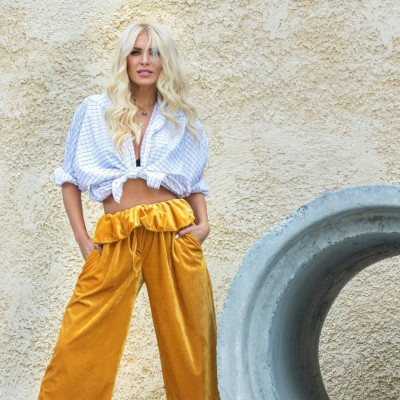 Την πιο σέξι selfie της ημέρας την τράβηξε η Kατερίνα Καινούργιου