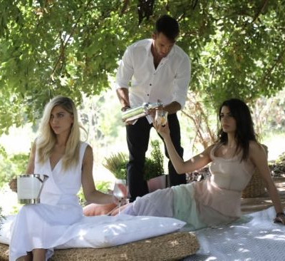 Βίντεο: Backstage από τη φωτογράφιση των celebrities στον κήπο της Belvedere!