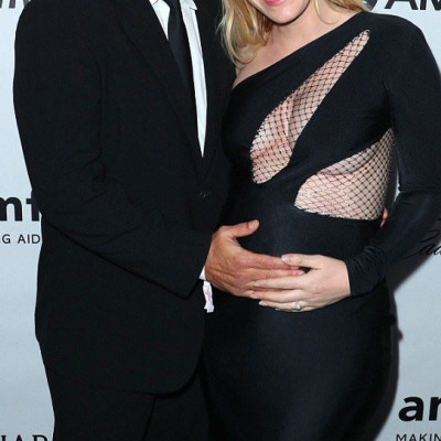 Η star μας δείχνει την φουσκωμένη κοιλιά της, λίγα 24ωρα μετά την ανακοίνωση της εγκυμοσύνης