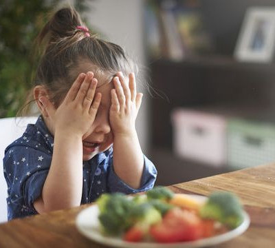 Δεκαπέντε απίστευτοι λόγοι που ένα παιδί δεν τρώει το φαγητό