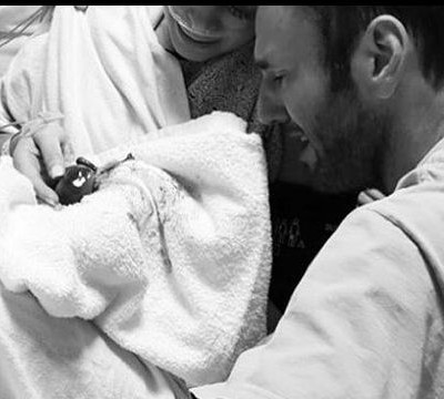 Η εξομολόγηση και η φώτο της γνωστής μαμάς με αφορμή την Ημέρα απώλειας κύησης και βρέφους