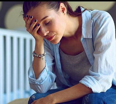 Γιατί οι κουρασμένες μητέρες δεν θέλουν να κοιμούνται νωρίς