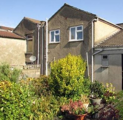 Αυτό το συνηθισμένο σπίτι κοστίζει 1 εκατ. ευρώ και κρύβει ένα απίθανο μυστικό (photos)