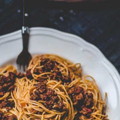 Παγκόσμια Ημέρα Ζυμαρικών και φτιάχνουμε γνήσια μακαρονάδα με κιμά!