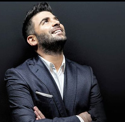 «Ράγισε καρδιές» η φωτό του Παντελίδη στο facebook από μαθητική παρέλαση όταν ήταν σημαιοφόρος