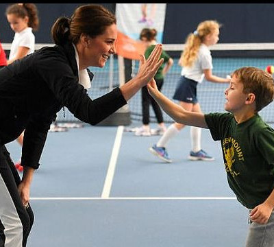 Kate Middleton: Με αθλητικά ρούχα για πρώτη φορά σε δημόσια εμφάνισή της (pics)