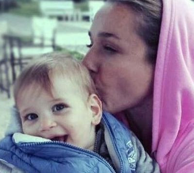 Κάτια Ζυγούλη: Φωτογραφίζει τον 19 μηνών γιο της Απόλλωνα με το αγαπημένο του παιχνίδι