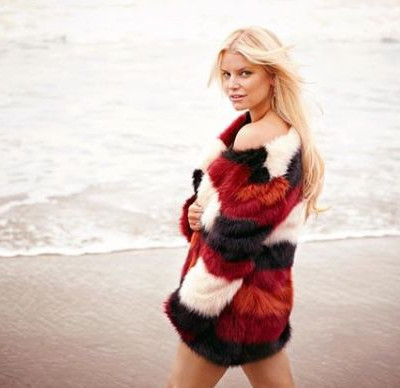 Ο 4χρονος γιος διάσημης τραγουδίστριας είναι ολόιδιος με τη μαμά του (photos)