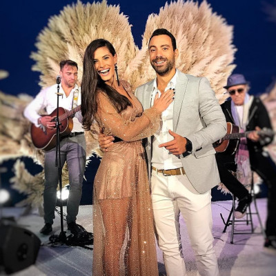 Ο Σάκης Τανιμανίδης απάντησε στις φήμες περί εγκυμοσύνης της Χριστίνας Μπόμπα