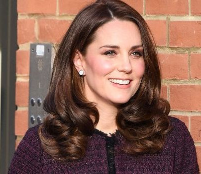 Αυτή είναι ίσως η ωραιότερη εμφάνιση της Kate Middleton με φουσκωμένη κοιλίτσα