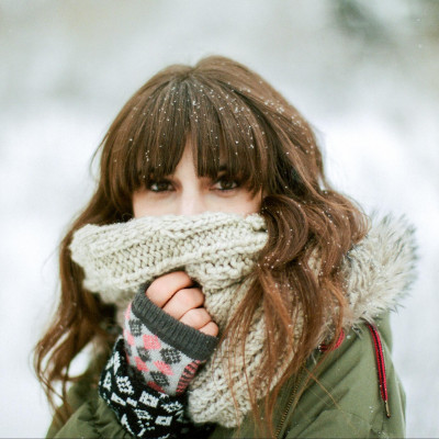 Πώς να μη φριζάρουν τα μαλλιά σου στο κρύο!