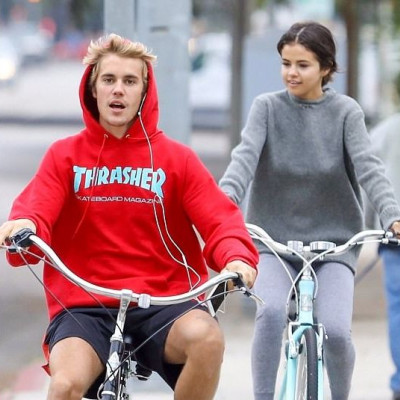 Η Selena Gomez, η «κατάρρευση» και η νοσηλεία