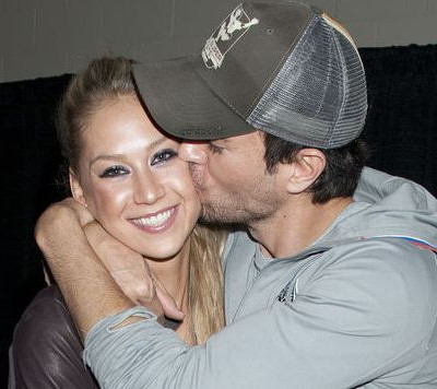 O Enrique Iglesias και η Anna Kournikova απέκτησαν δίδυμα!