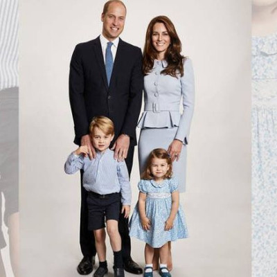 Χριστούγεννα 2017: crash test στις γαλαζοαίματες ευχές - guest ο Μπαράκ Ομπάμα