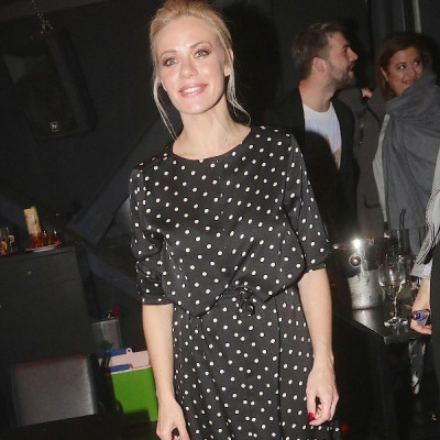 Ζέτα Μακρυπούλια: Με κομψή εμφάνιση σε βραδινή της έξοδο