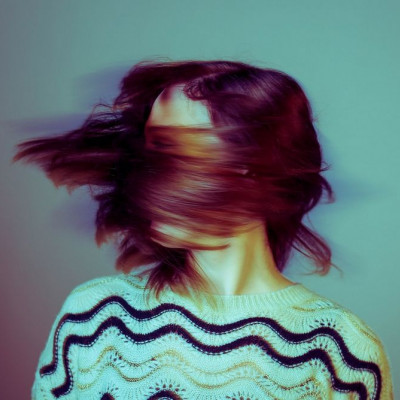 Μαλλιά: Tips για να αποφύγεις όλα όσα σου προσθέτουν χρόνια