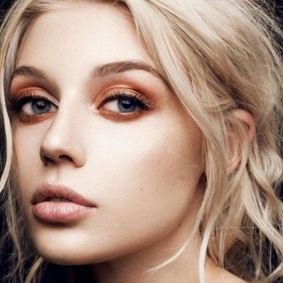 6 λόγοι που αξίζει να συμπεριλάβεις το καστορέλαιο στη ρουτίνα ομορφιάς σου