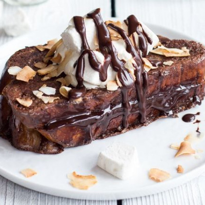 French toast με ζεστή σοκολάτα για ένα υπέροχο πρωινό Σαββάτου