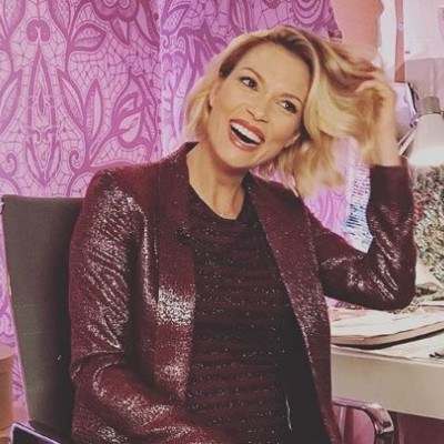 Τελευταία μέρα στη δουλειά: Η φωτογραφία της Βίκυς Καγιά λίγο πριν γεννήσει