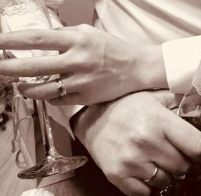 Γάμος στην ελληνική showbiz- Παντρεύτηκε και το μάθαμε από το facebook του