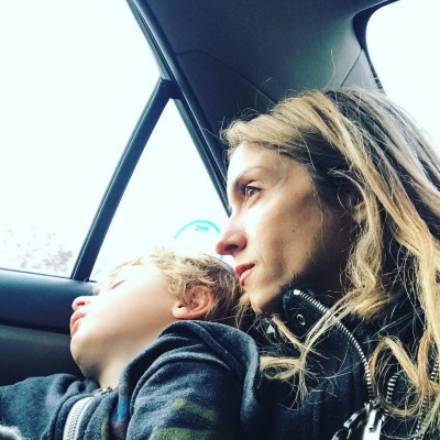 Το γλυκό & αστείο μήνυμα της Σοφίας Καρβέλα για τα γενέθλια του συζύγου της