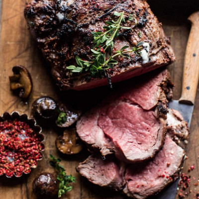 4 sauces που χρειάζεσαι οπωσδήποτε στο τραπέζι της Τσικνοπέμπτης