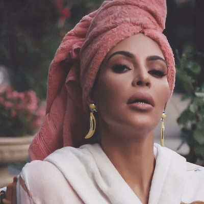 Η Kim Kardashian αποφάσισε να «εξαφανίσει» τη μέση της