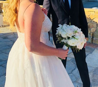 Παντρεύτηκε κάτω από άκρα μυστικότητα η γνωστή ηθοποιός και αυτές είναι οι πρώτες φωτογραφίες