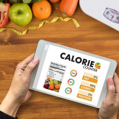 Πόσες θερμίδες πρέπει να τρώω; Δείτε αναλυτικούς πίνακες για κάθε ηλικία