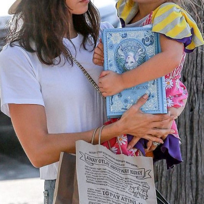 Μα πόσο έχει μεγαλώσει! Η κόρη του διάσημου ζευγαριού σε μία πολύ σπάνια εμφάνιση της