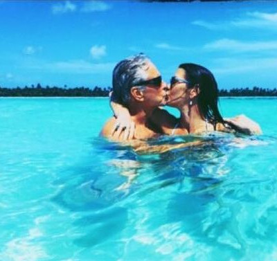 Catherine Zeta Jones - Michael Douglas: Τα παθιασμένα φιλιά στη θάλασσα, μετά από 20 χρόνια σχέσης!