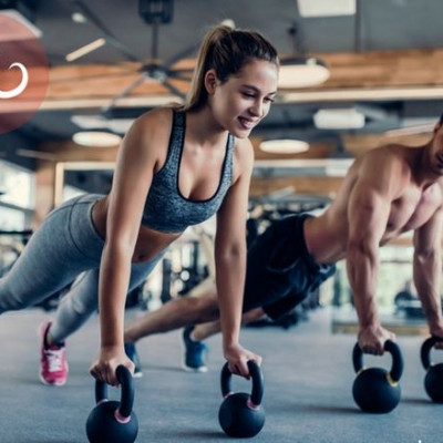 Ένας τύπος που λάμπει και το ξέρει!