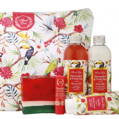 Σετ ομορφιάς που σε ταξιδεύουν σε εξωτικούς, μαγικούς προορισμούς