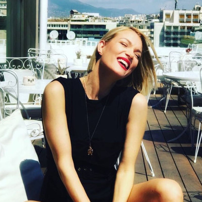 Η Βίκυ Καγιά στα πιο αδύνατά της. Δες την!