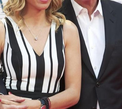 Ο κρυφός γάμος του Hollywood έγινε και το νέο ζευγάρι έχει μόλις 33 χρόνια διαφορά