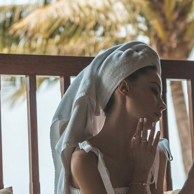 Βραδινή μάσκα προσώπου για να ξυπνήσεις πιο λαμπερή από ποτέ