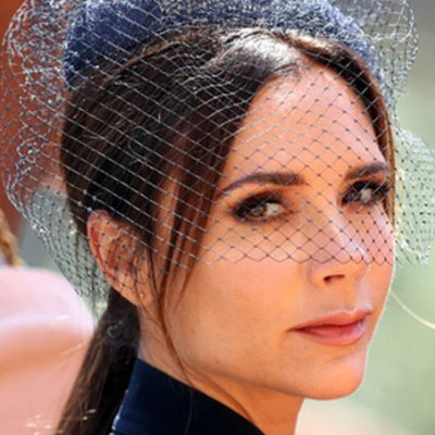 Η Victoria Beckham πέρασε καλύτερα στο γάμο του Harry παρά σε εκείνο του William κι εξηγεί γιατί