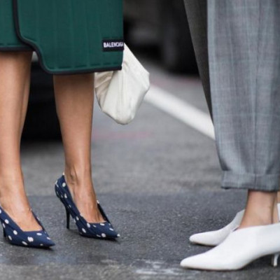 Τα παπούτσια του καλοκαιριού για όσες υιοθετείτε ακόμα το office look
